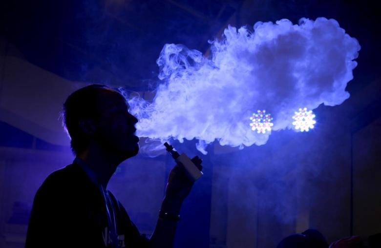 Many teens use e cigarettes for dripping liquid nicotine